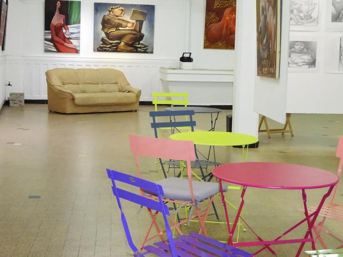 Studio Au Centre D'Art Arkad Auvillar France